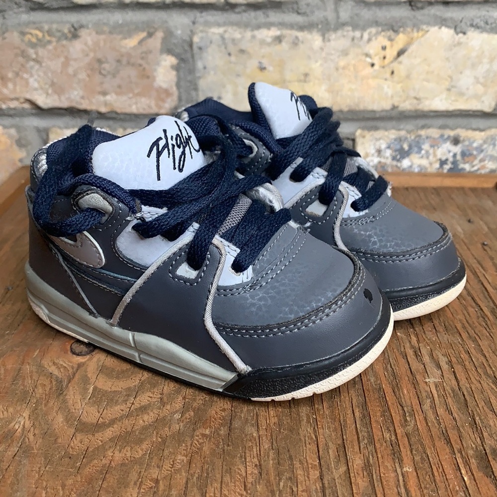 Nike Kids Sneakers - Gray and Navy